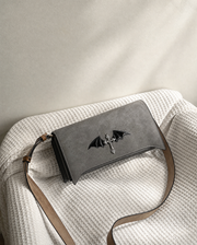 Grey Bat‑Crux Flap