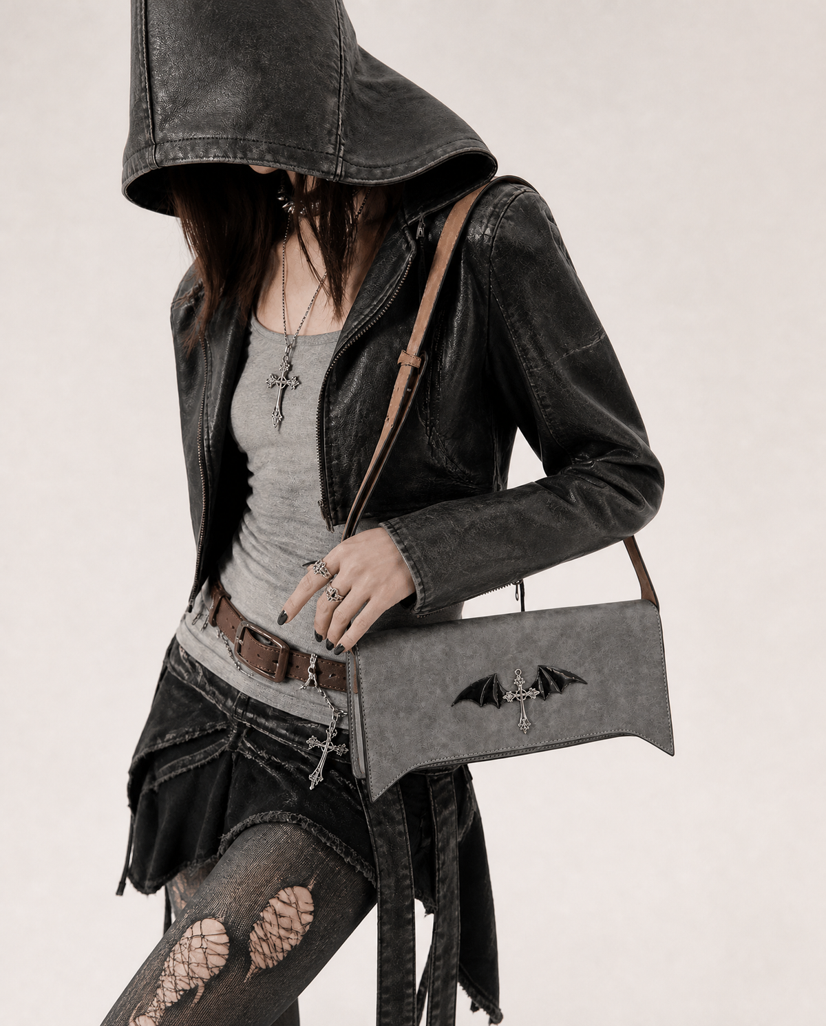 Grey Bat‑Crux Flap