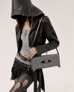 Grey Bat‑Crux Flap